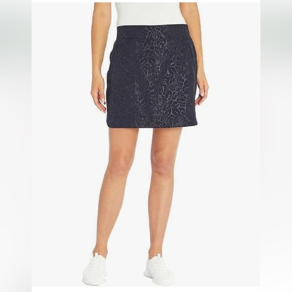 Orvis Navy Embossed Skort Size S